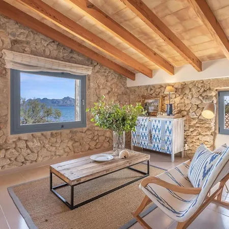 Cuarassa Villa *