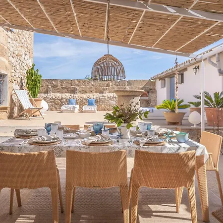 Cuarassa Villa *