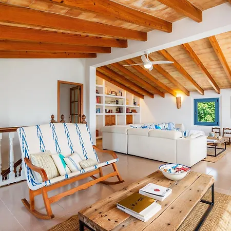 Cuarassa Villa *